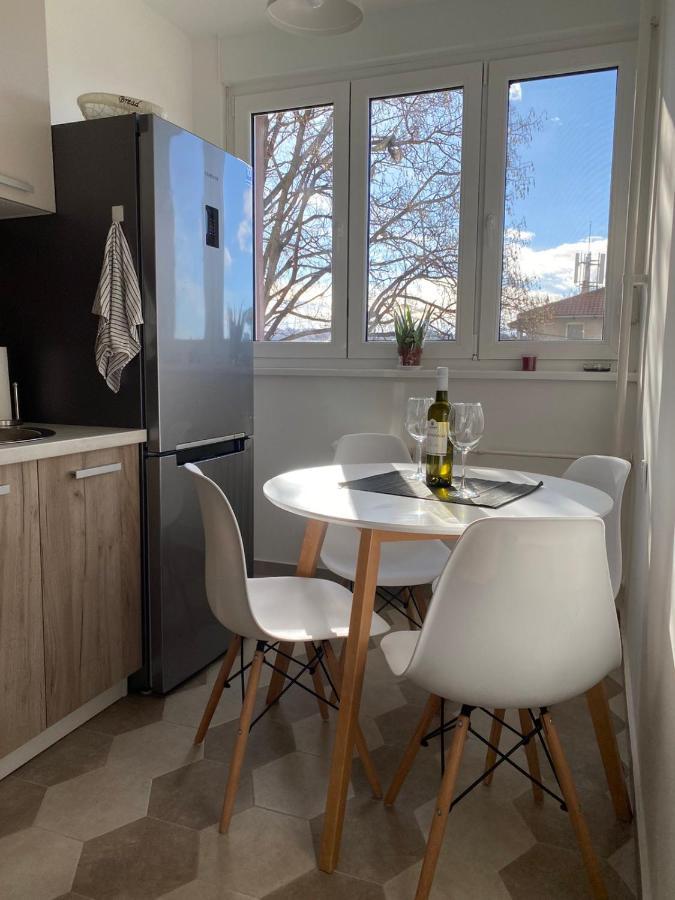 Cosy Apart Aca Belgrado Exterior foto